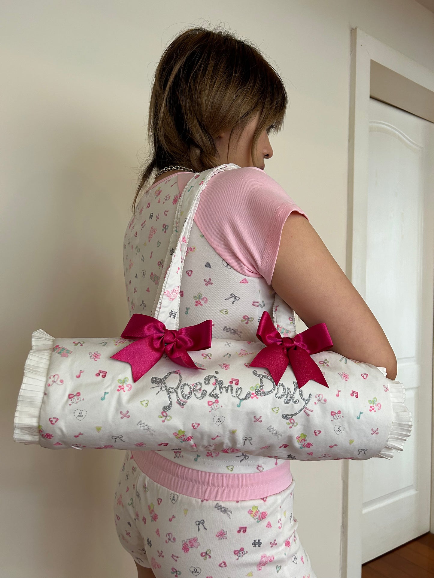 ♡₊˚Roe2me Dolly Bolster Pillow Shoulder Doll Bag - Roe2me Dolly