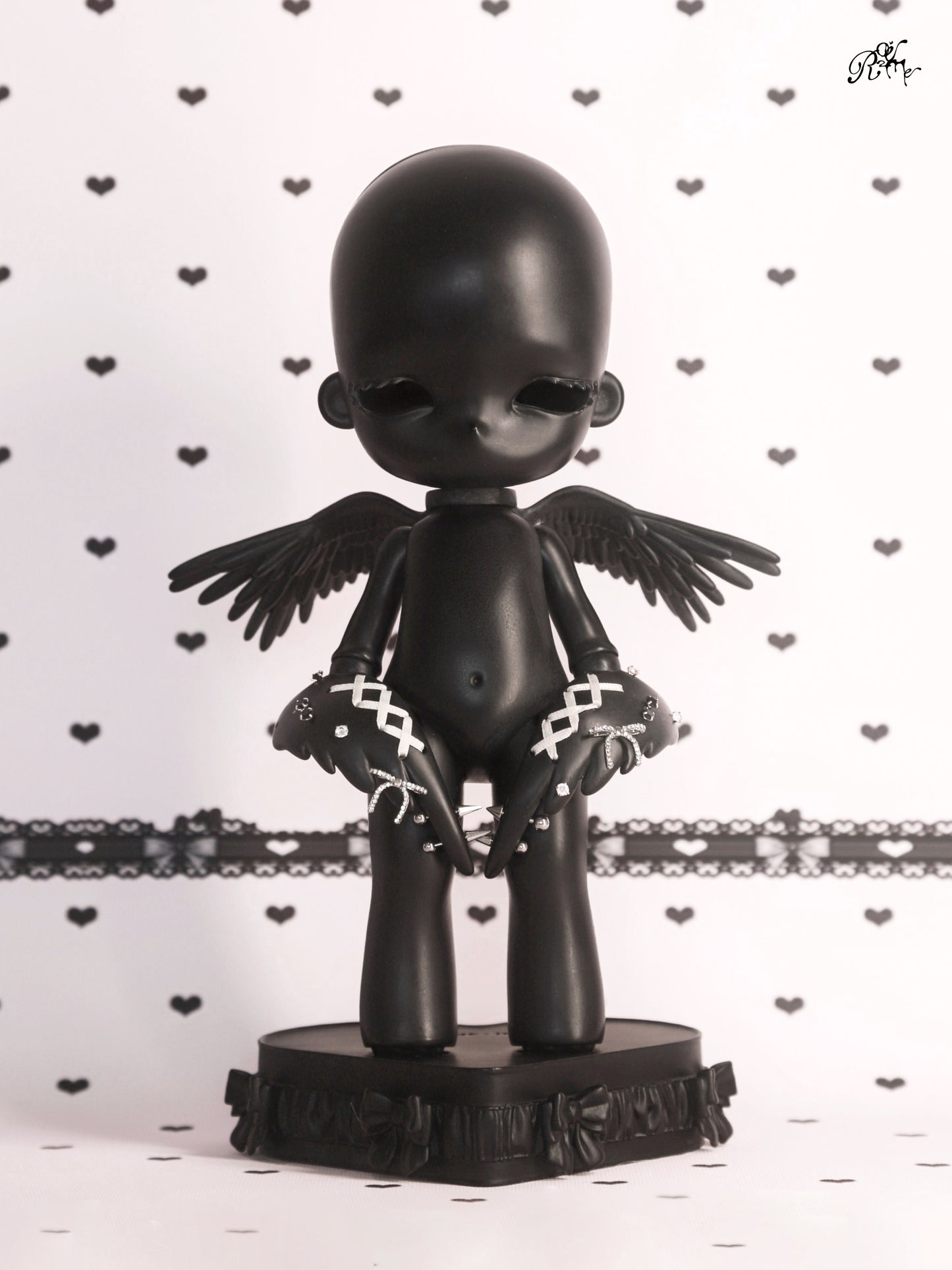 ʚɞ ⁺ "Cupid Paw Rest" Doll Stand Base