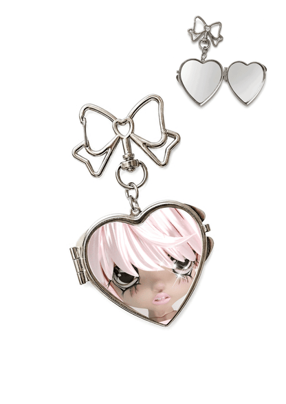 ♡₊˚Roe2me Dolly Lenticular Motion Winking Doll Heart Mirror Keychain