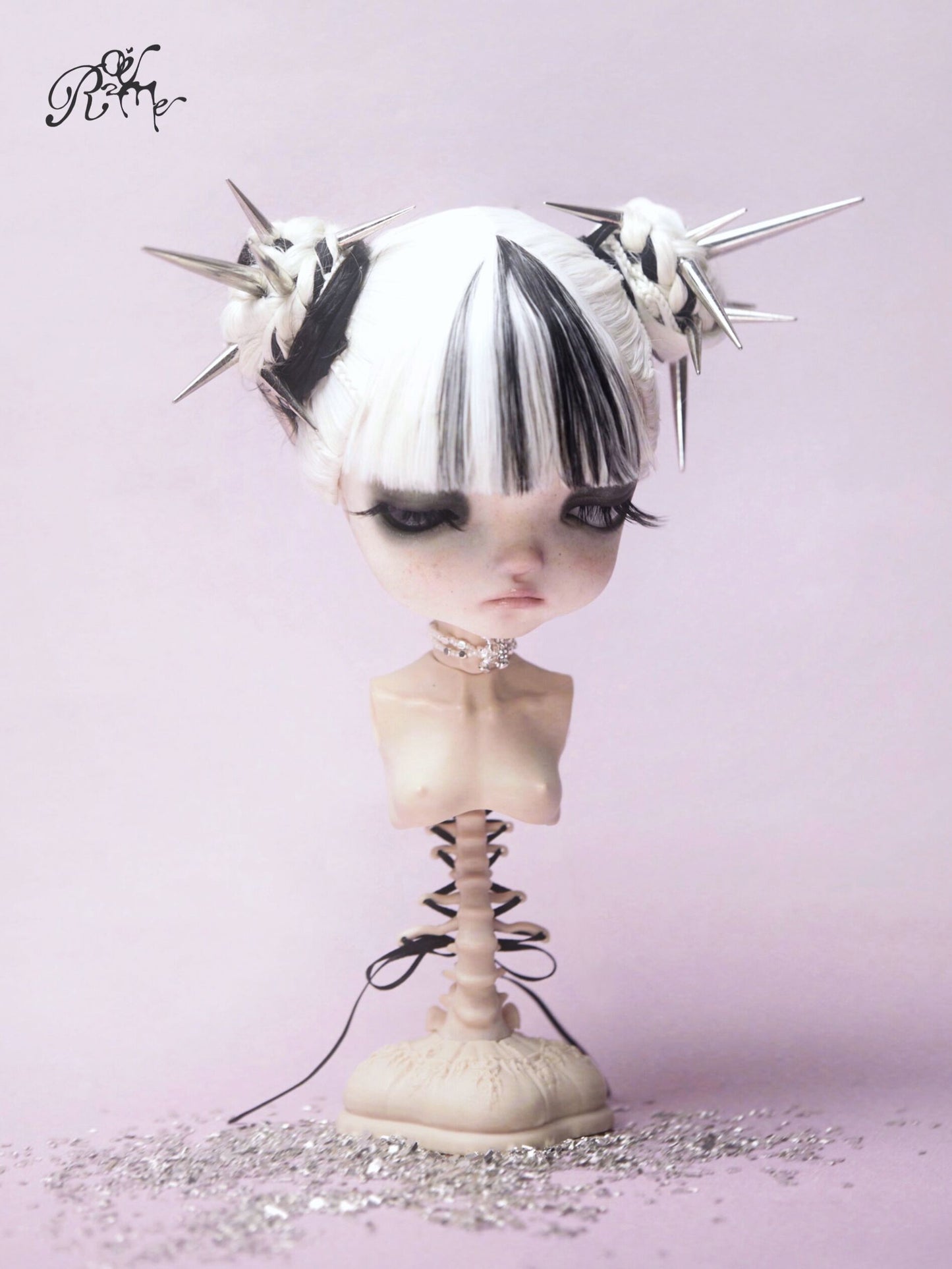 ʚɞ ⁺ Fullsets-Lulu Goth Chest Stand