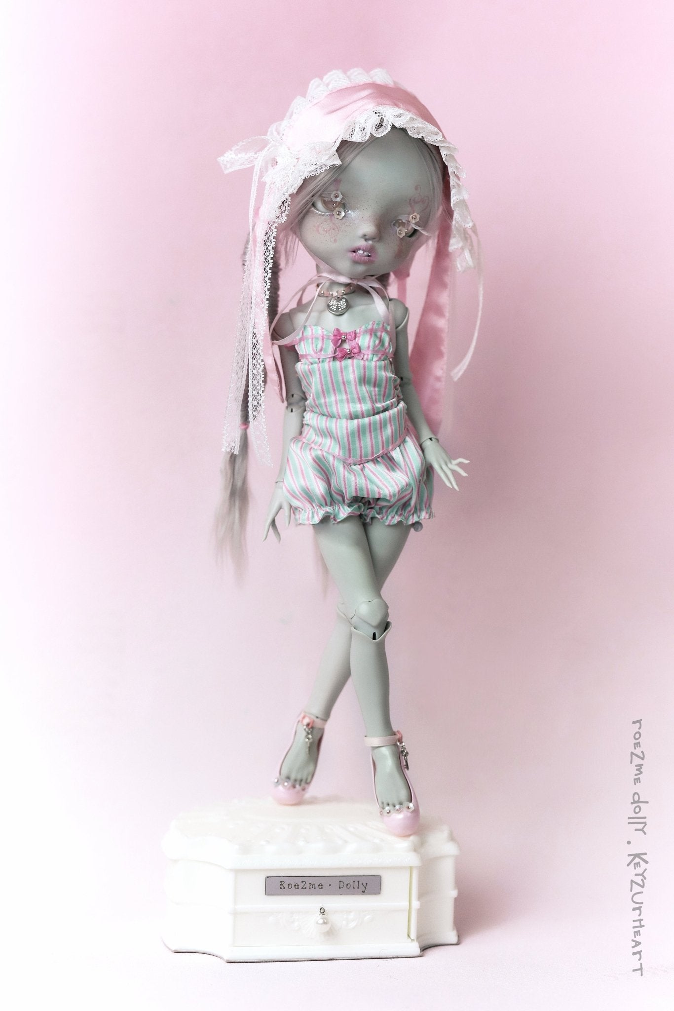 ʚɞ ⁺ "Key2urHeart" Striped Puffball Dress & Bunny Lace Headband - Roe2me Dolly